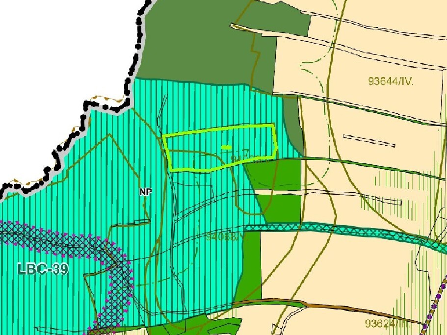 Pozemek o velikosti 14239m2, Petrovice u Chabařovic