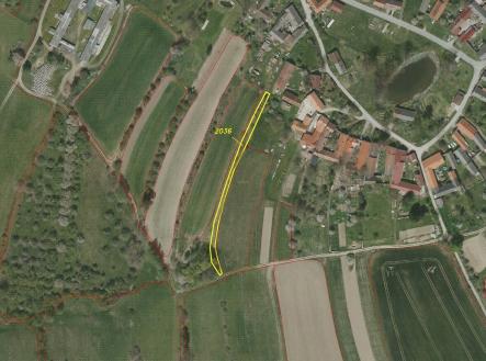 Prodej - pozemek, trvalý travní porost, 1 083 m²