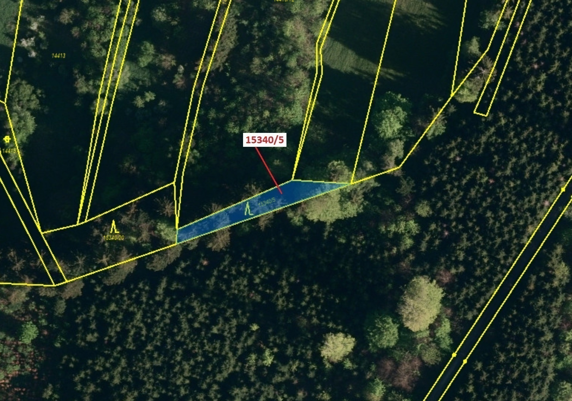 Lesní pozemek o výměře 312 m2, podíl 1/1, katastrální území Hovězí, obec Hovězí, obec s rozšířenou p