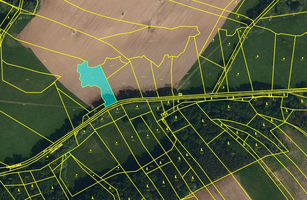 Pozemek o velikosti 2164m2, Fryšták, podíl 1/2