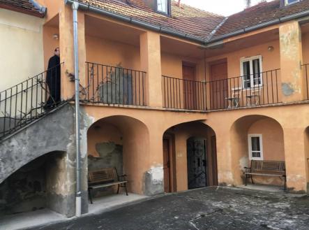 Prodej - komerční objekt, jiný, 474 m²