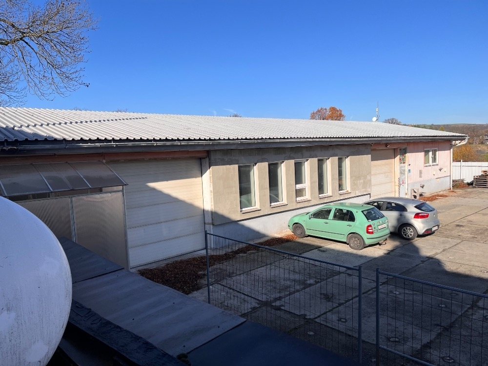 Výrobní hala s administrativním zázemím, obec Bílovec