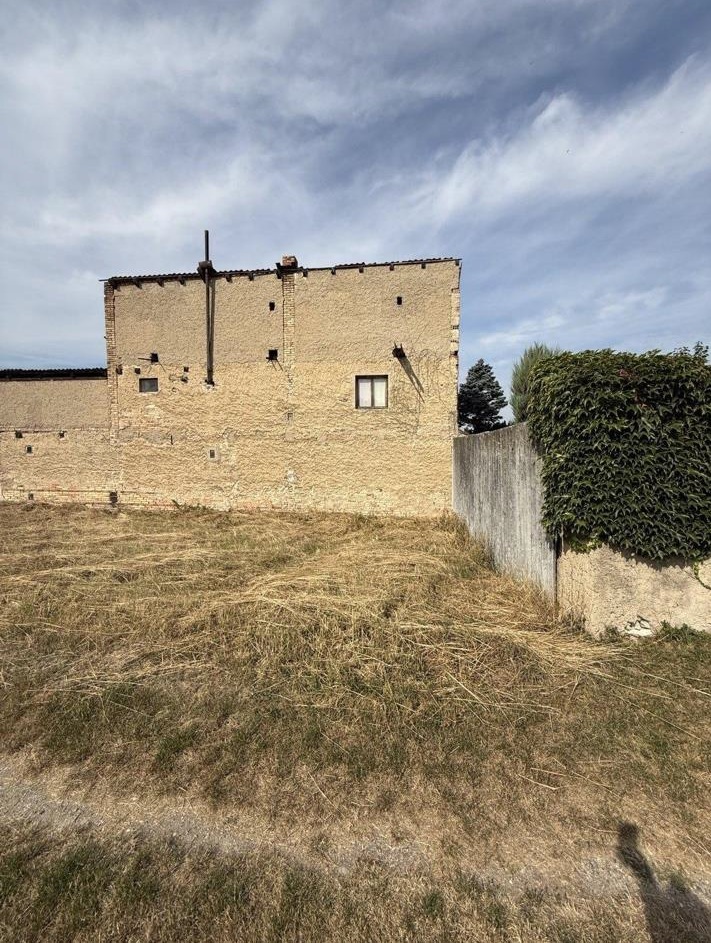 Stavební pozemek o velikosti 253m2, Litoměřice, podíl 1/6