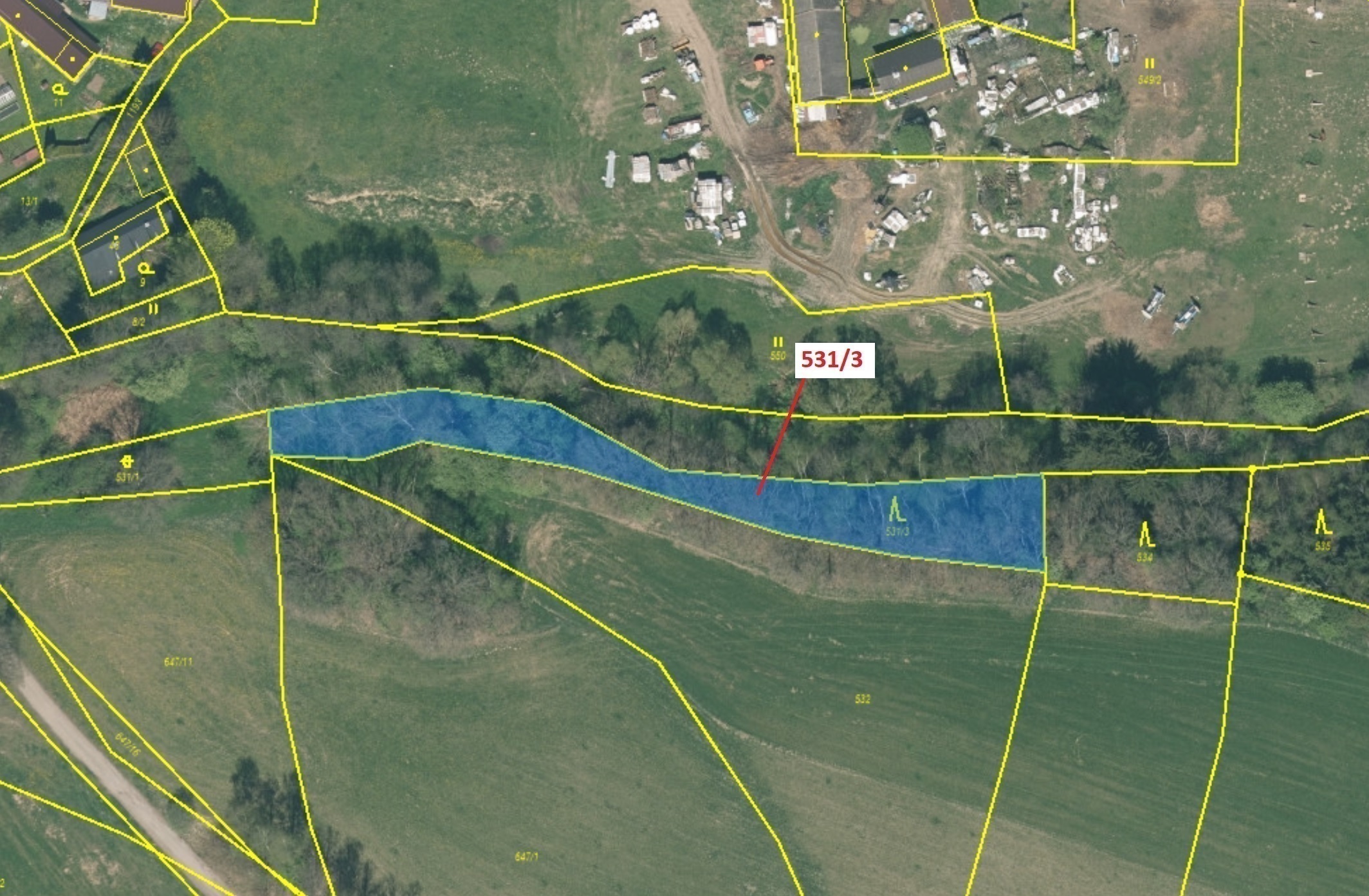 Lesní pozemek o výměře 1397 m2, podíl 1/1, katastrální území Mlýny u Choustníku, obec Mlýny, obec s 