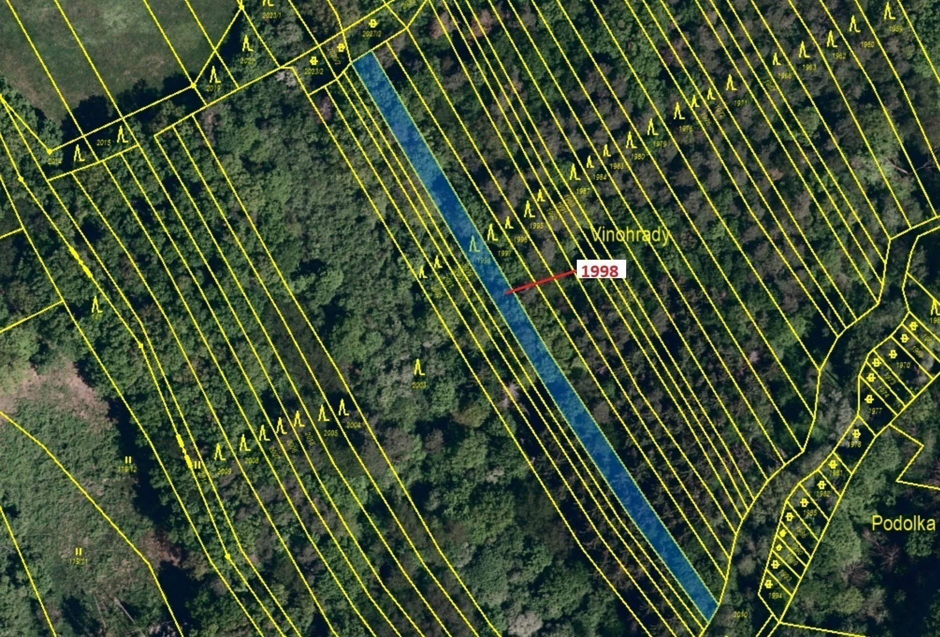 Lesní pozemek o výměře 1069 m2, podíl 1/1, katastrální území Kelníky, obec Kelníky, obec s rozšířeno