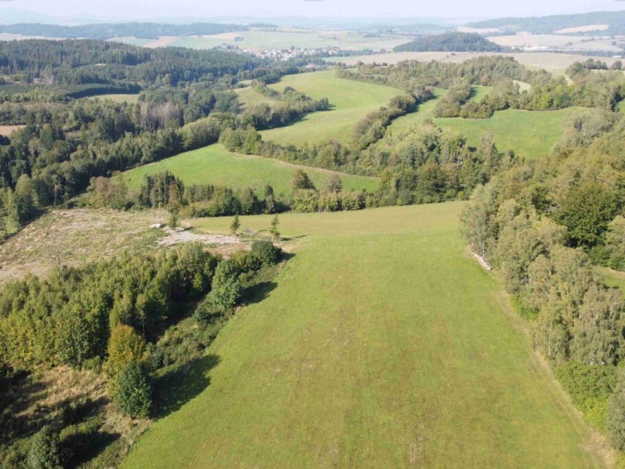 Pozemek o velikosti 4212m2, Chlistov