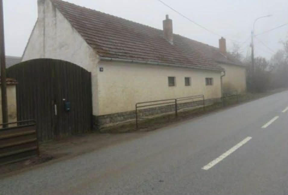 Chalupa o velikosti 612m2, Olšany