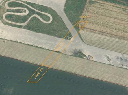 Prodej - pozemek, trvalý travní porost, 2 873 m²