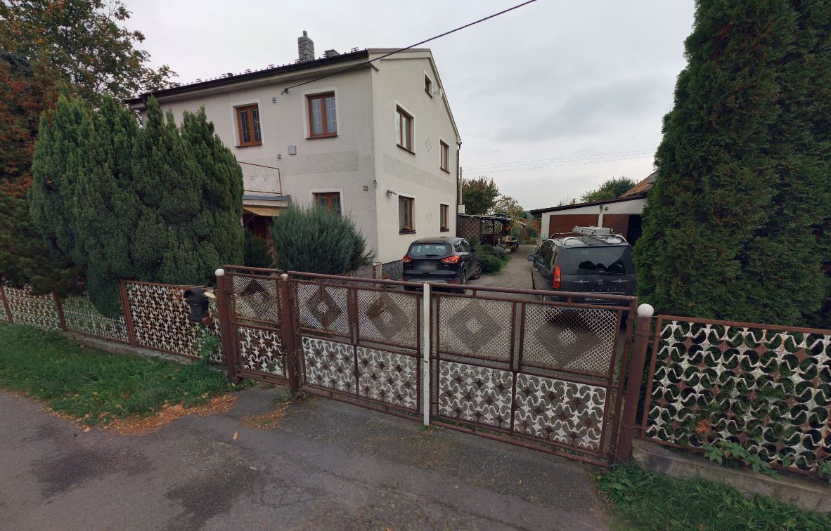 Rodinný dům č.p. 43 s garáží, víceúčelovou stavbou a zahradou v obci Nasavrky, okres Chrudim, opakov