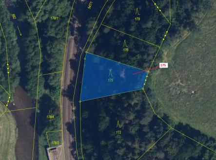 Prodej - pozemek, les, 827 m²
