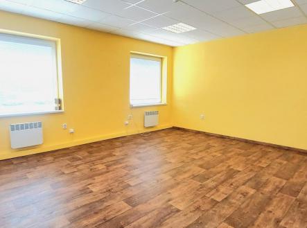 20240730_131256.jpg | Pronájem - kanceláře, 24 m²