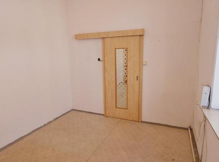 20241202_113248.jpg | Pronájem - kanceláře, 23 m²