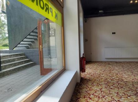 20250507_112302~2.jpg | Pronájem - obchodní prostor, 130 m²