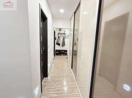 IMG-20250925-WA0000.jpg | Prodej bytu, 2+1, 53 m²