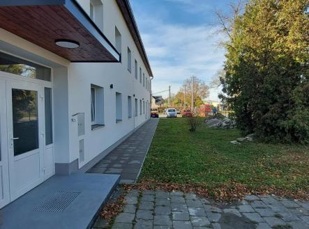 20251031_114206.jpg | Pronájem - kanceláře, 15 m²