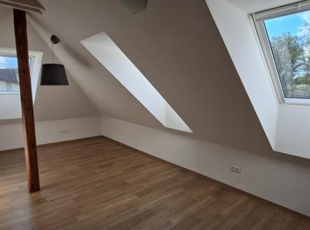 20260513_164210.jpg | Pronájem bytu, 3+1, 57 m²