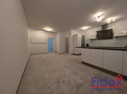 PXL_20241112_081108645 | Pronájem bytu, 2+kk, 50 m²