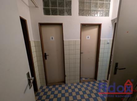 1 podlaží zázemí 1 | Prodej - obchodní prostor, 482 m²