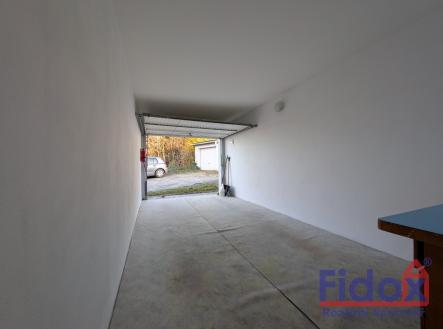 PXL_20251104_144026459 | Prodej - malý objekt/garáž