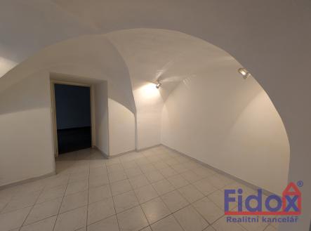 PXL_20251111_140940378 | Pronájem - obchodní prostor, 80 m²
