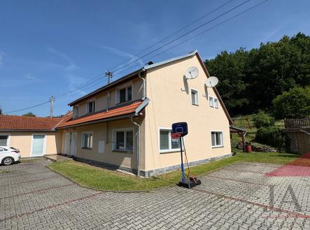 Prodej - dům/vila, 270 m² obrázek