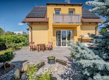 dům 1.jpg | Prodej - dům/vila, 218 m²