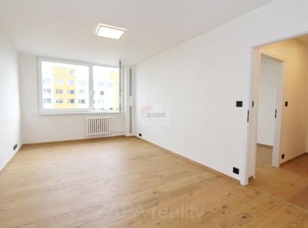obvac pokoj okno.JPG | Pronájem bytu, 2+kk, 42 m²