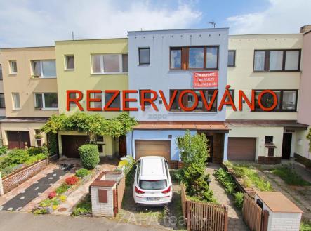 dům vchod 2 REZ.JPG | Prodej - dům/vila, 221 m²