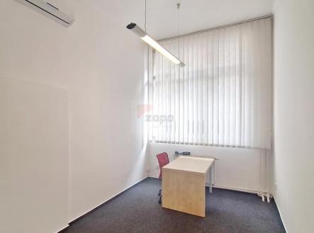 kancelář č. B 107.jpg | Pronájem - kanceláře, 13 m²
