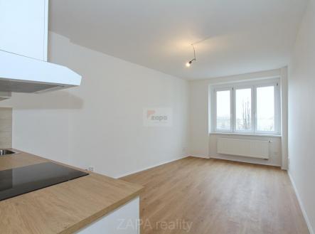 kuchy okno.JPG | Pronájem bytu, 3+kk, 64 m²