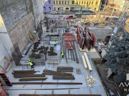 Stropy nad suterénem | Prodej bytu, 2+kk, 57 m²