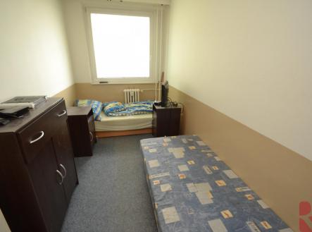 dvě postele | Pronájem bytu, 4+1, 82 m²