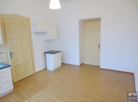 kuchyň - pohled 3.JPG | Pronájem bytu, 2+1, 85 m²