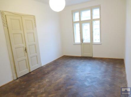 pokoj 1.JPG | Pronájem bytu, 2+1, 85 m²