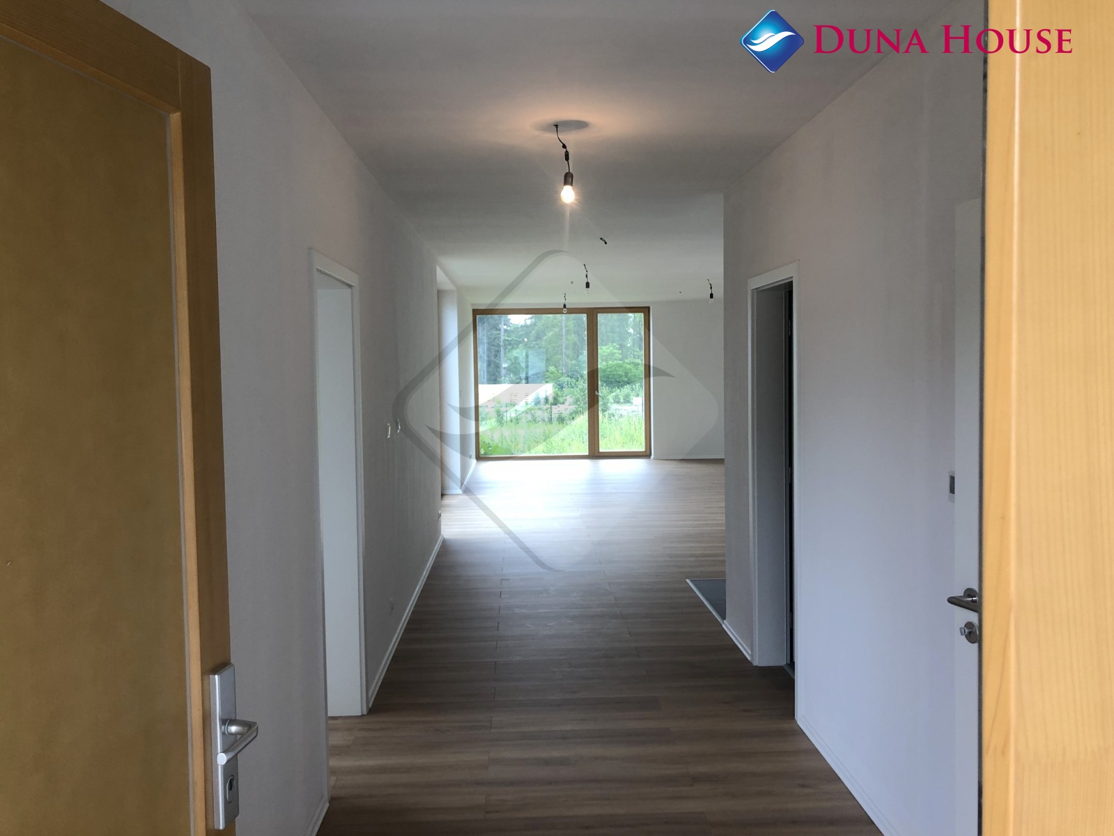 Prodej bytové jednotky 5+kk, 172 m2, v dvojdomu, Unhošť.