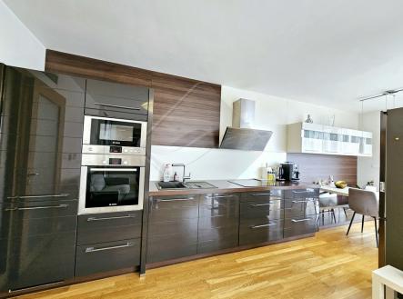 20250505-103315-413.jpeg | Prodej bytu, 1+kk, 64 m²