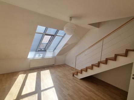 20250602-102547.jpg | Prodej bytu, 2+kk, 72 m²