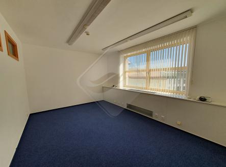20230531-084940.jpg | Pronájem - kanceláře, 65 m²