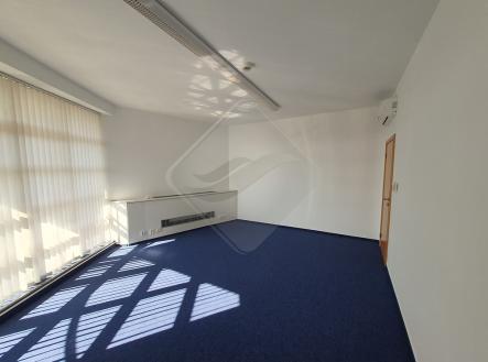 20230531-085140.jpg | Pronájem - kanceláře, 65 m²