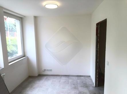 img-2.jpg | Pronájem bytu, 1+kk, 23 m²