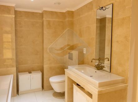 705c0b18-78e8-4b09-9a3b-6ee36f2ea47f.png | Prodej bytu, 2+kk, 138 m²
