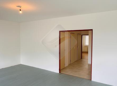 edc34f30-b2a6-44a3-b71e-7b22a07a7622.png | Prodej bytu, 3+1, 69 m²
