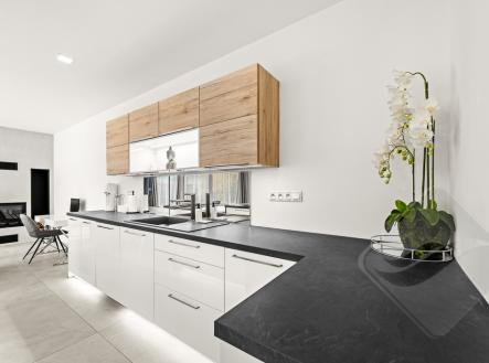 kuchyně | Pronájem - dům/vila, 201 m²
