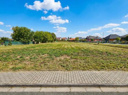 pozemek-02-ai.png | Prodej - pozemek pro bydlení, 1 648 m²