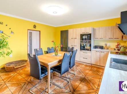 kuchyně | Prodej - dům/vila, 220 m²