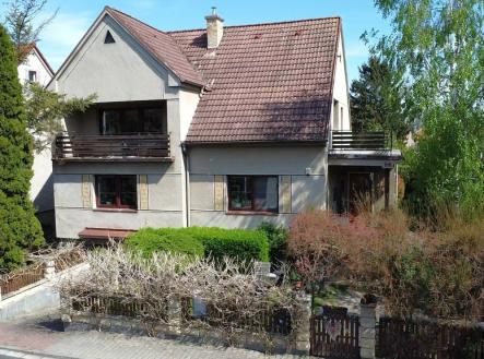 timeline-1-01-01-50-24.jpg | Prodej - dům/vila, 188 m²