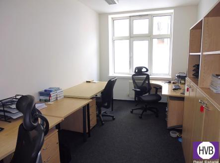 p1100917-upr..jpg | Pronájem - kanceláře, 170 m²