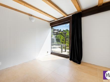 2025-07-04-110703-hdr.jpg | Prodej - malý objekt/garáž