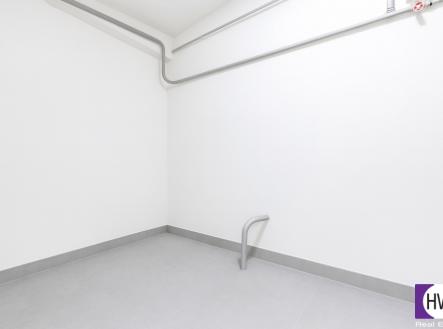 img-20250821-wa0009.jpg | Prodej - malý objekt/garáž