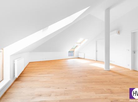 2025-09-10-118781-hdr.jpg | Prodej bytu, 2+kk, 66 m²